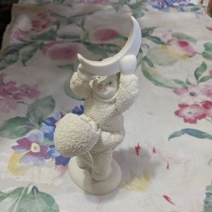 Snowbabies Reach for the moon